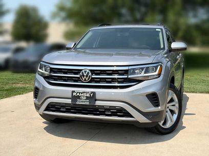Used 2022 Volkswagen Atlas SE w/ Panoramic Sunroof Package