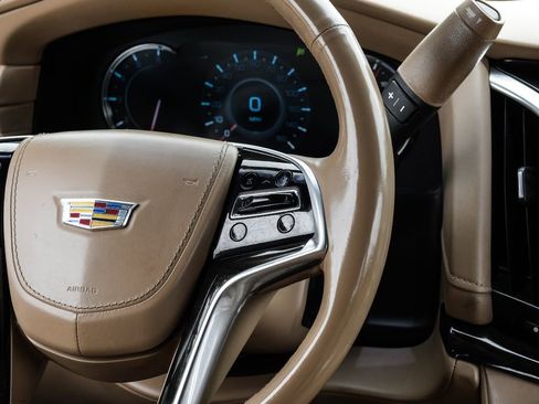 Used 2019 Cadillac Escalade Platinum AWD/4WD image 15