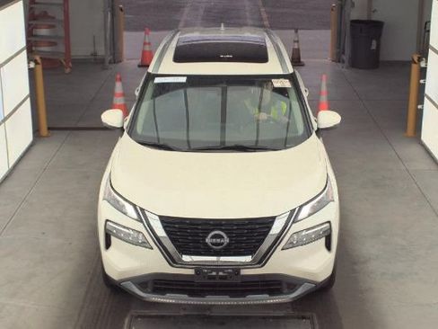 Used 2023 Nissan Rogue SL AWD/4WD image 5