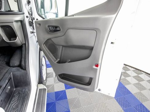 Used 2025 Ford Transit 250 Low Roof w/ Exterior Upgrade Package RWD image 13