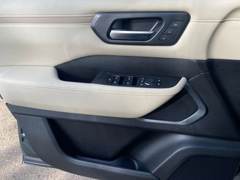 New 2026 Nissan Armada Platinum image 14