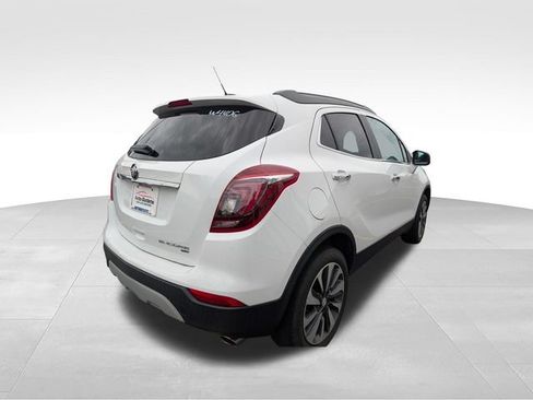 Used 2022 Buick Encore Preferred AWD/4WD image 7