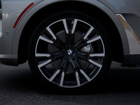 New 2026 BMW X7 xDrive40i w/ Premium Package AWD/4WD image 37