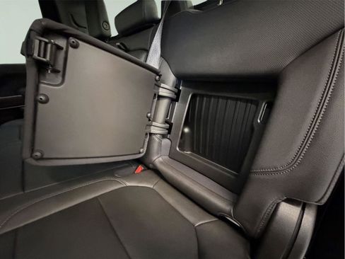 Certified 2022 GMC Sierra 2500 SLT w/ SLT Convenience Package image 76