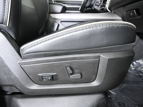 Used 2022 RAM 2500 Laramie w/ Night Edition AWD/4WD image 15