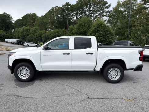 Used 2026 Chevrolet Colorado W/T RWD image 4