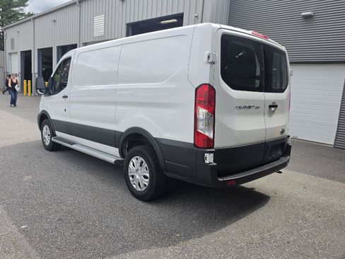Used 2025 Ford Transit 250 Low Roof w/ Exterior Upgrade Package RWD image 5