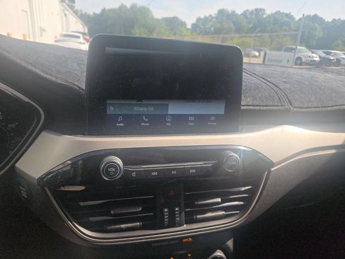 Used 2022 Ford Escape SE w/ SE Sport Appearance Package FWD image 43