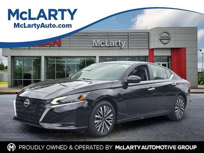 Used 2025 Nissan Altima 2.5 SV