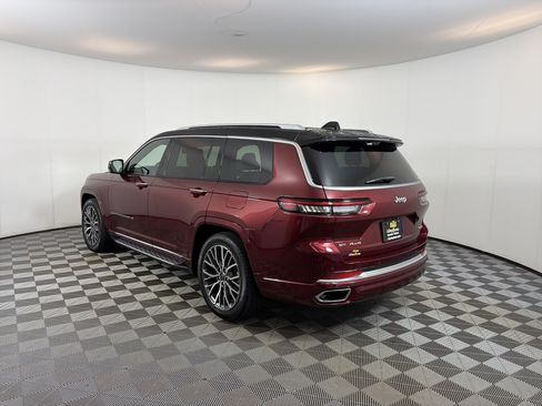 Used 2022 Jeep Grand Cherokee L Summit AWD/4WD image 9