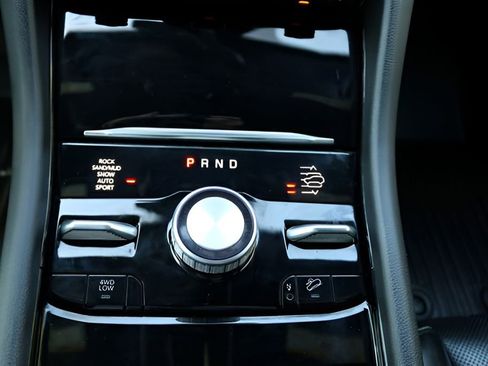 Used 2024 Jeep Grand Cherokee Overland w/ Adv Protech Group III AWD/4WD image 26
