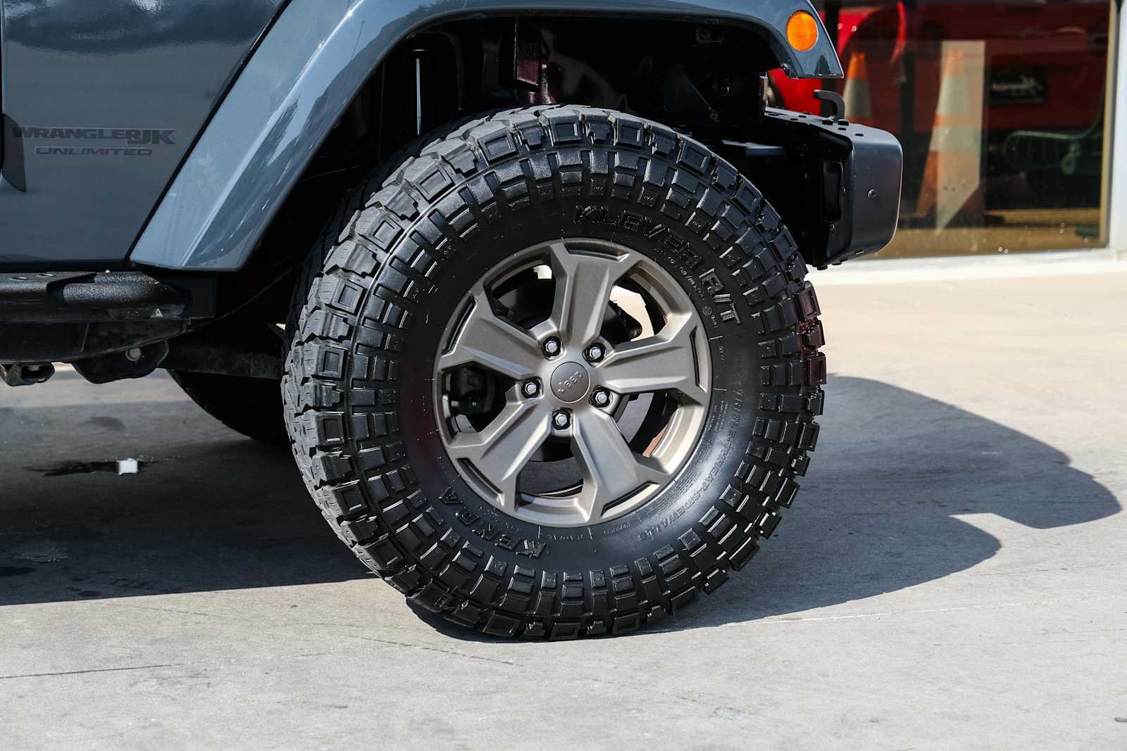 Used 2018 Jeep Wrangler Unlimited Sport AWD/4WD image 8