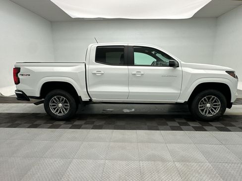 Certified 2023 Chevrolet Colorado LT w/ LT Convenience Package II AWD/4WD image 8