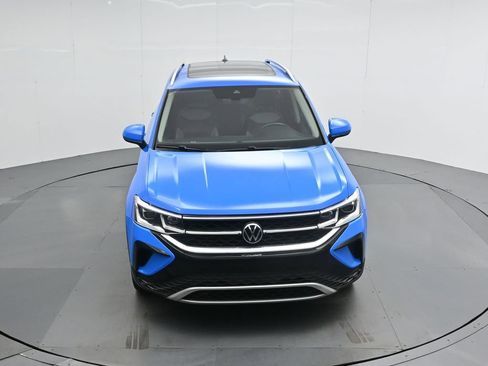 Used 2022 Volkswagen Taos SEL w/ Panoramic Sunroof Package image 38