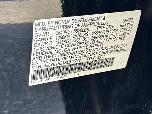 Certified 2024 Acura MDX SH-AWD image 31