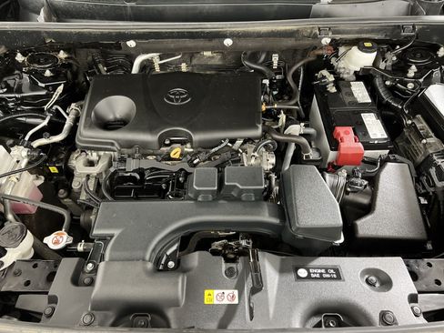Used 2023 Toyota RAV4 LE AWD/4WD image 24