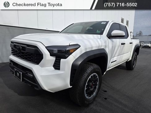 Used 2024 Toyota Tacoma TRD Off-Road image 1