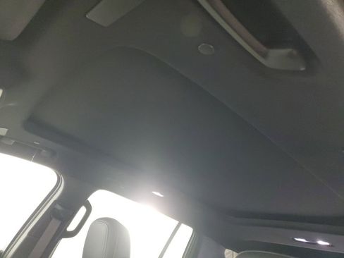 New 2026 Chevrolet Traverse LT w/ Sun and Wheel Package FWD image 30