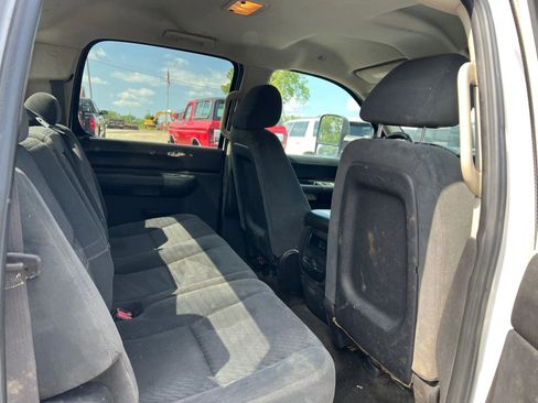 Used 2008 GMC Sierra 2500 SLE w/ SLE2 Preferred Package image 11