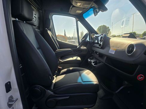New 2026 Mercedes-Benz Sprinter 2500 image 21