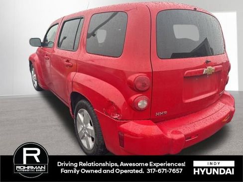 Used 2010 Chevrolet HHR LT image 3