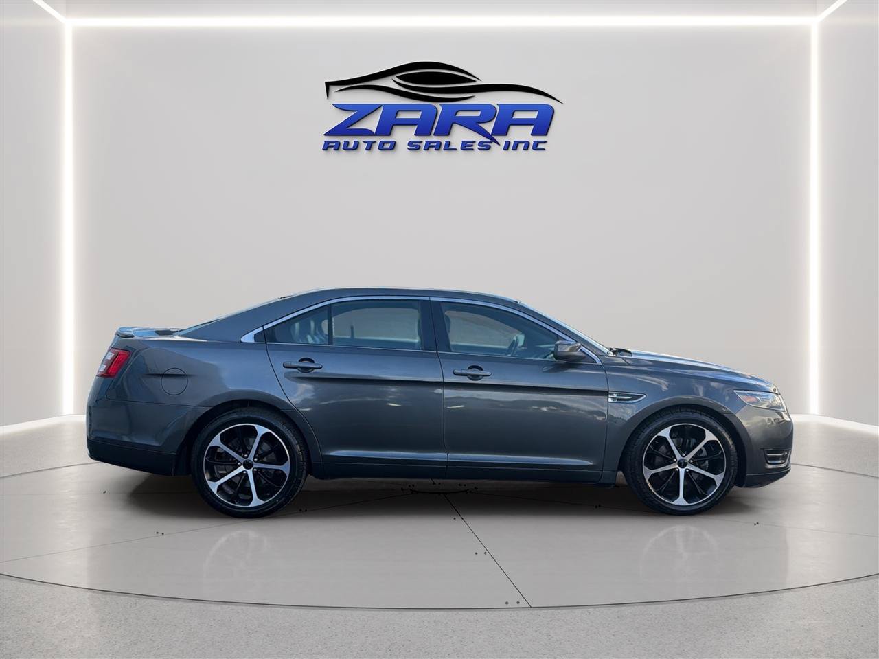 Used 2016 Ford Taurus SEL w/ Equipment Group 201A FWD image 8