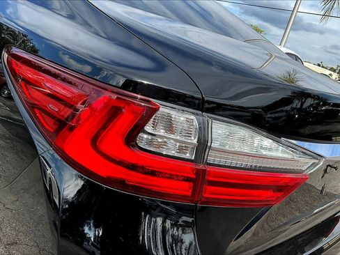 Used 2017 Lexus ES 350 image 28