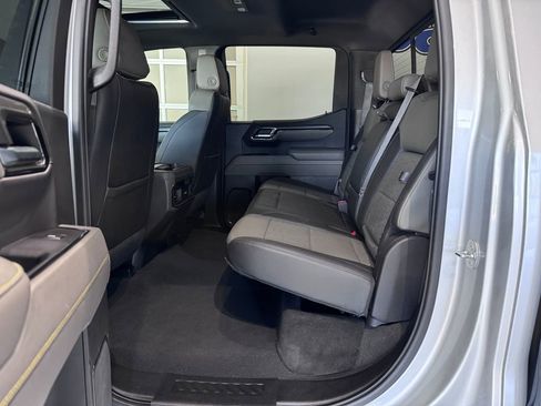 Certified 2022 Chevrolet Silverado 1500 ZR2 w/ Technology Package image 12