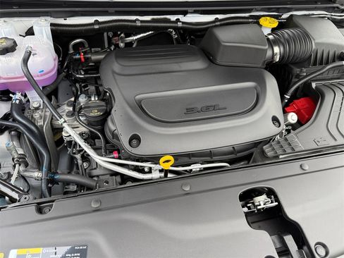 New 2026 Chrysler Pacifica Select image 21