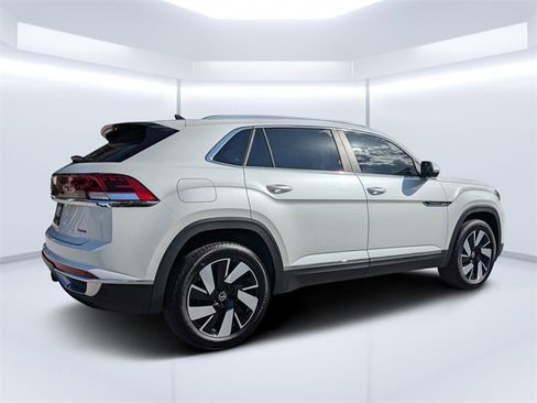 New 2026 Volkswagen Atlas Cross Sport SEL image 3