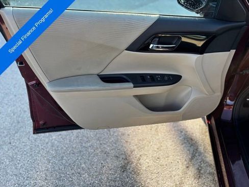 Used 2016 Honda Accord LX image 10