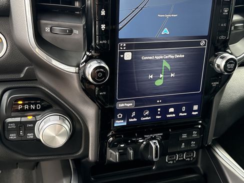 Used 2023 RAM 1500 Laramie image 29