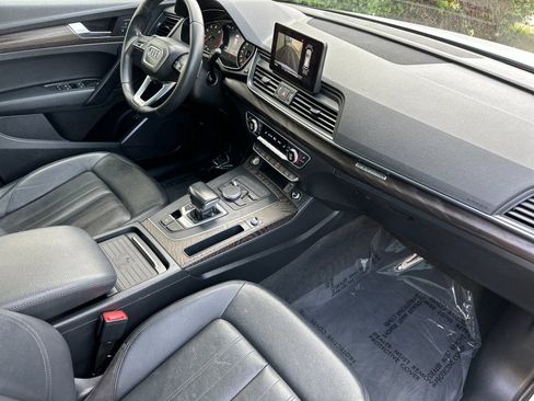 Used 2020 Audi Q5 2.0T Premium w/ Convenience Package image 18