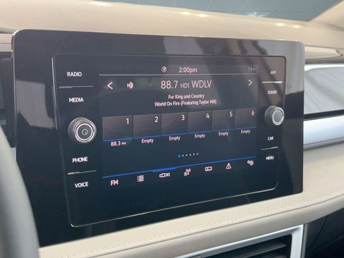 New 2026 Volkswagen Taos SE image 32