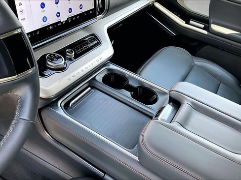 Certified 2025 Ford Expedition Max Active AWD/4WD image 17