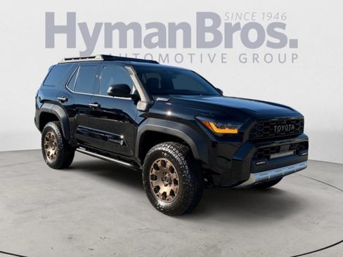 Used 2025 Toyota 4Runner Trailhunter AWD/4WD image 1