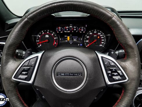 Used 2021 Chevrolet Camaro ZL1 RWD image 29