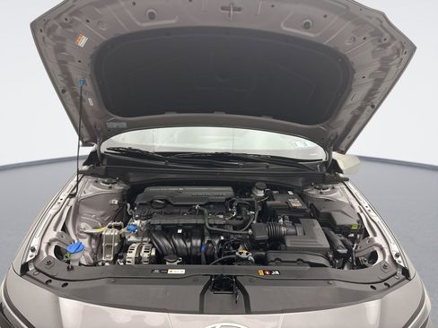 Used 2025 Hyundai Elantra Sport FWD image 24