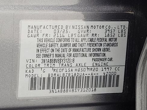 Used 2025 Nissan Sentra S FWD image 33