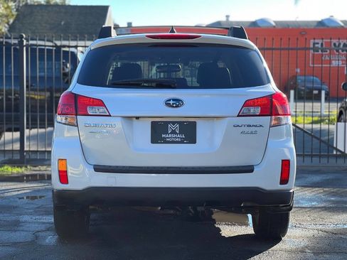 Used 2014 Subaru Outback 2.5i Limited image 5