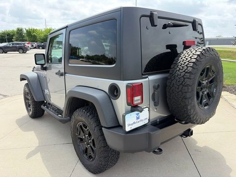 Used 2017 Jeep Wrangler Sport AWD/4WD image 9
