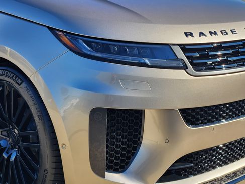 New 2026 Land Rover Range Rover Sport SV image 8