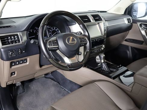 Used 2021 Lexus GX 460 Premium w/ Premium Package AWD/4WD image 23