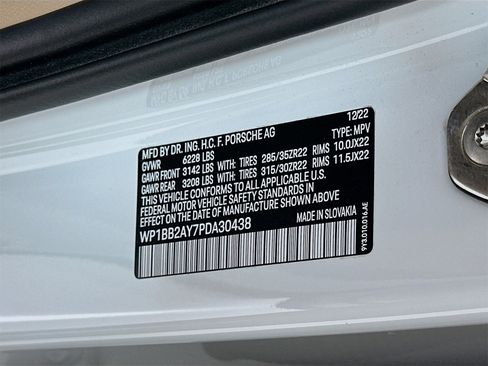 Used 2023 Porsche Cayenne S image 34