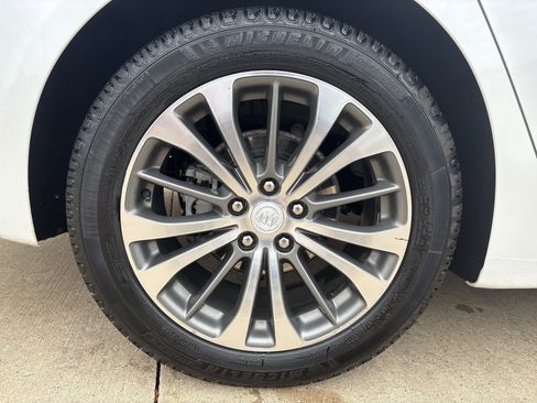 Used 2019 Buick LaCrosse Essence w/ Sun and Shade Package image 9