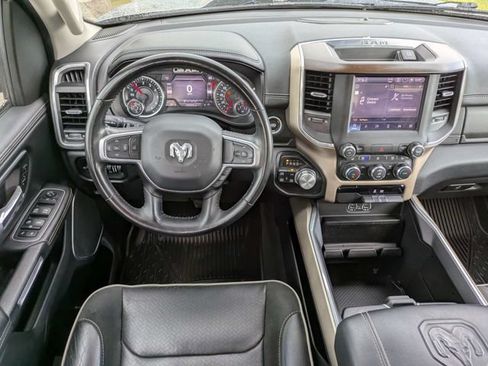 Used 2022 RAM 1500 Laramie AWD/4WD image 16
