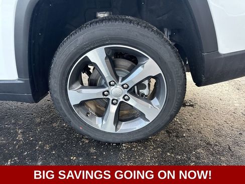 New 2025 Jeep Grand Cherokee L Limited w/ Luxury Tech Group II image 17