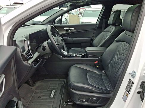 Certified 2023 Kia Sportage X-Line w/ X-Line Premium Package image 13