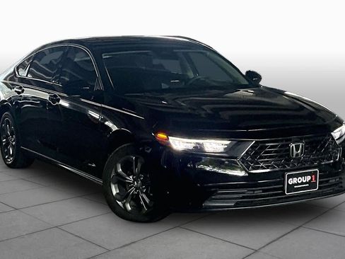 Used 2023 Honda Accord EX image 2