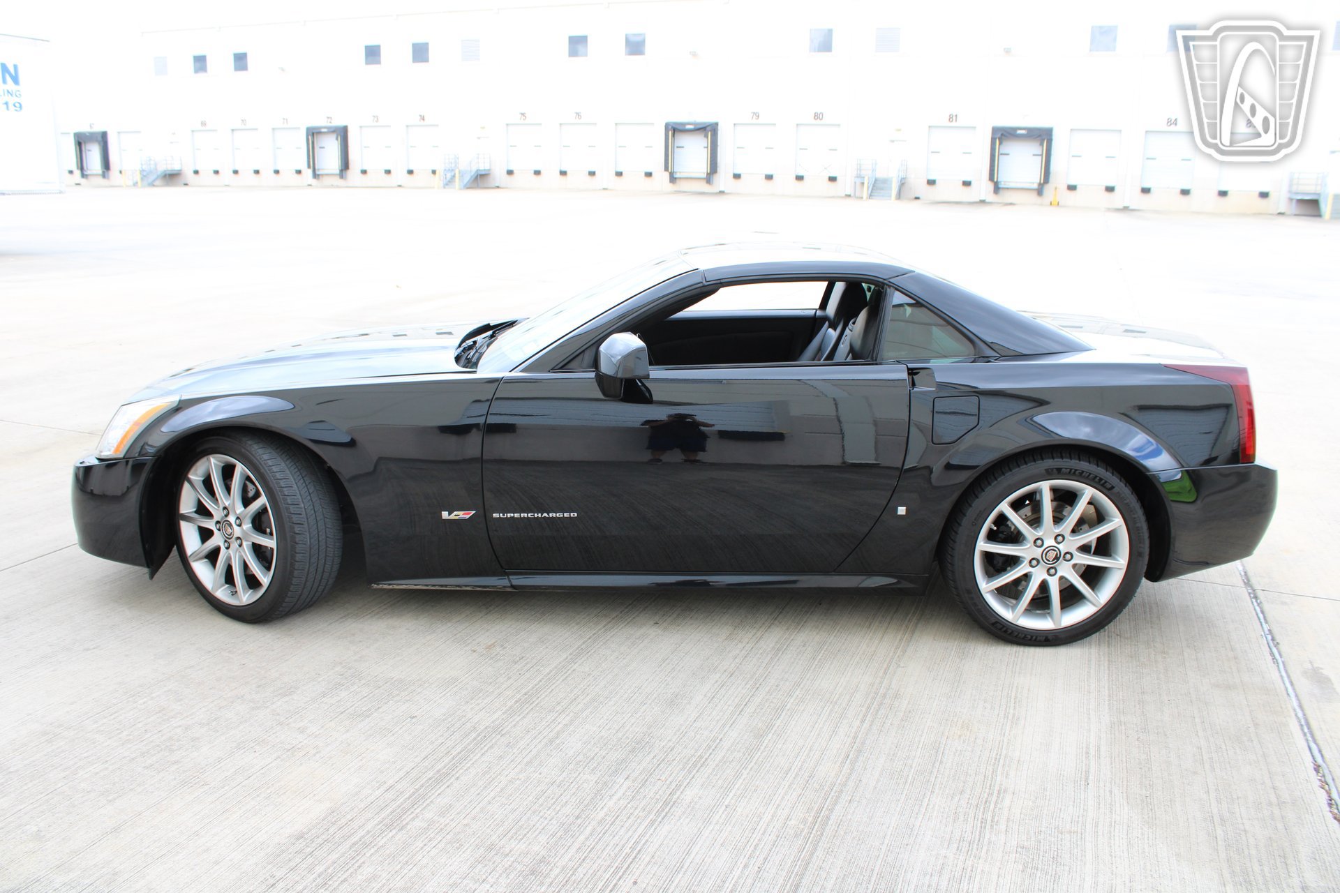 Used 2006 Cadillac XLR V RWD image 28